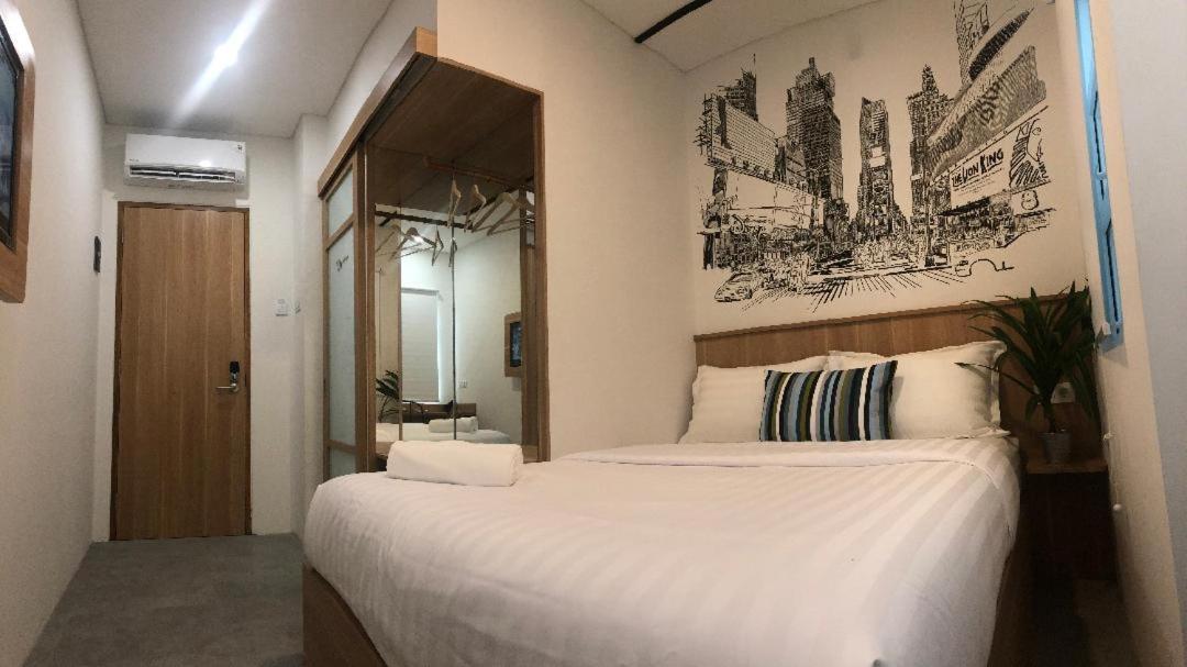 Casa Living Senayan Hotel Jakarta Exterior photo